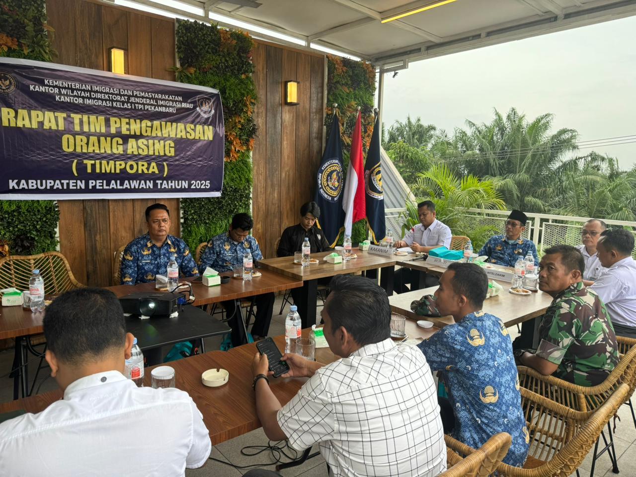 Rapat Timpora Kabupaten Pelalawan Tahun 2025 Bahas Isu Aktual Keberadaan Orang Asing